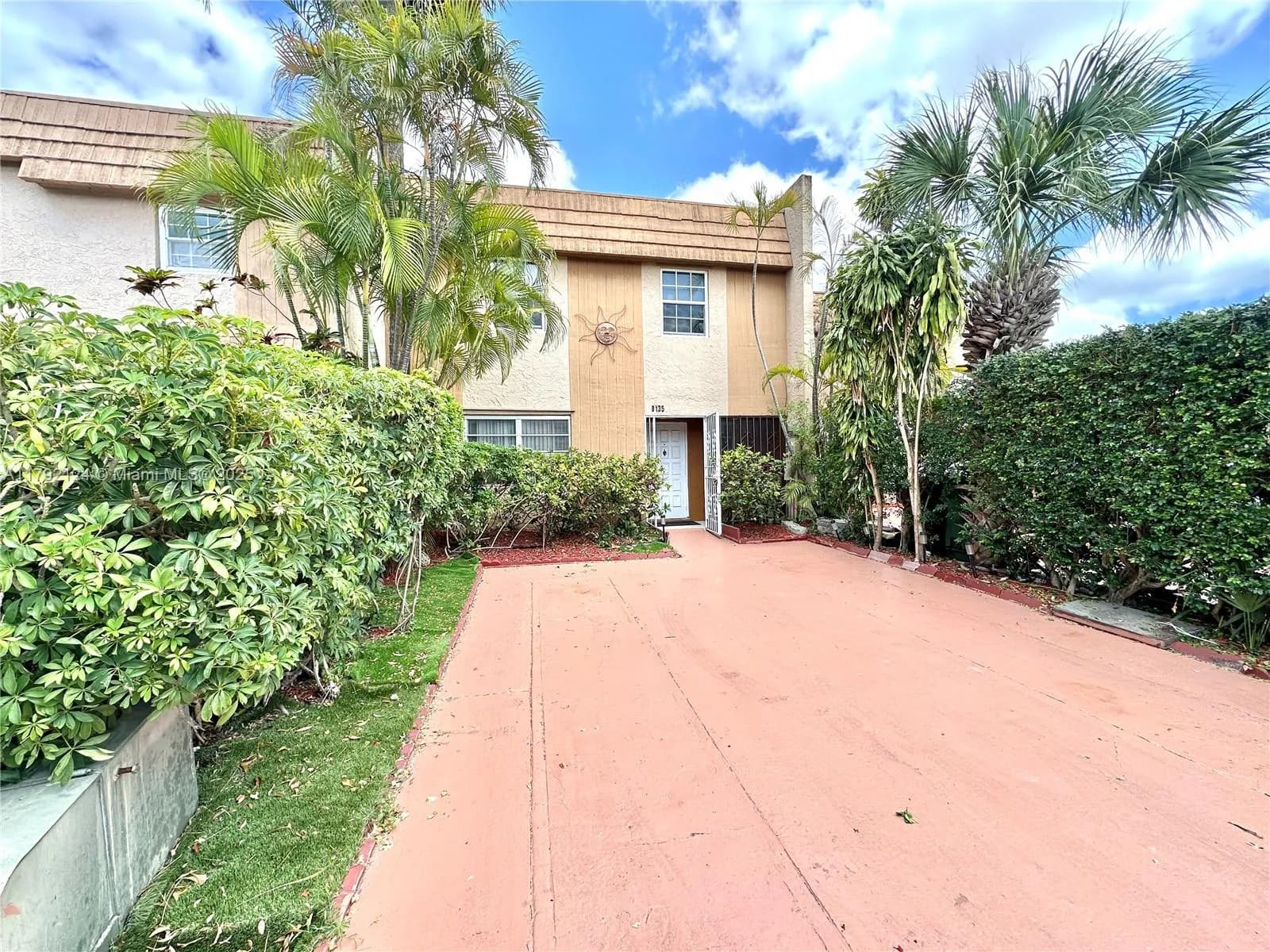 8135 W 9th Ave, Hialeah FL 33014