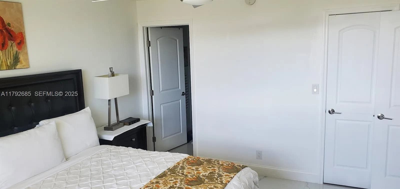 9720 S Hollybrook Lake Dr, Pembroke Pines FL 33025