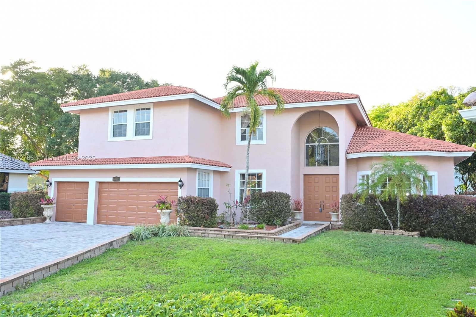6777 NW 44th Ct, Coral Springs FL 33067