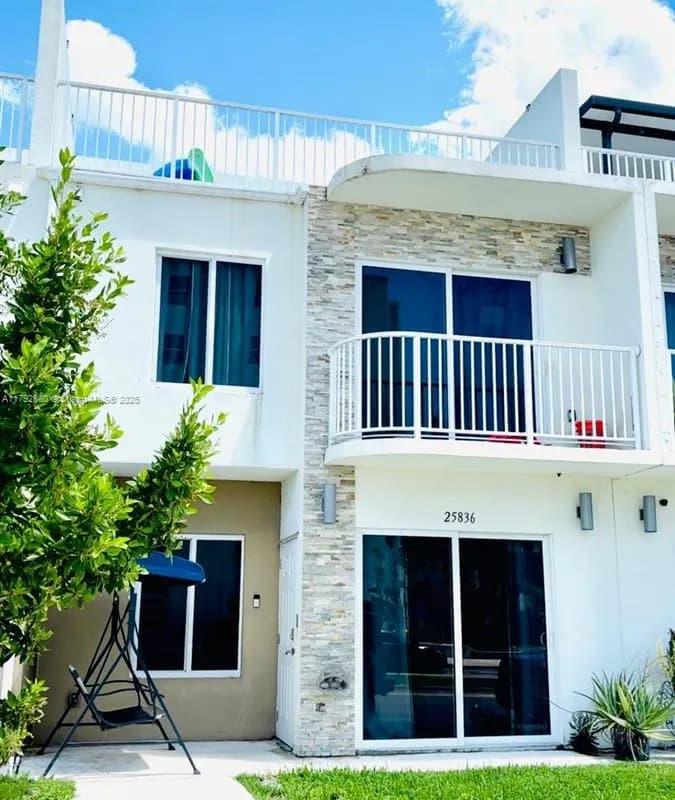 25836 SW 139th Path, Homestead FL 33032