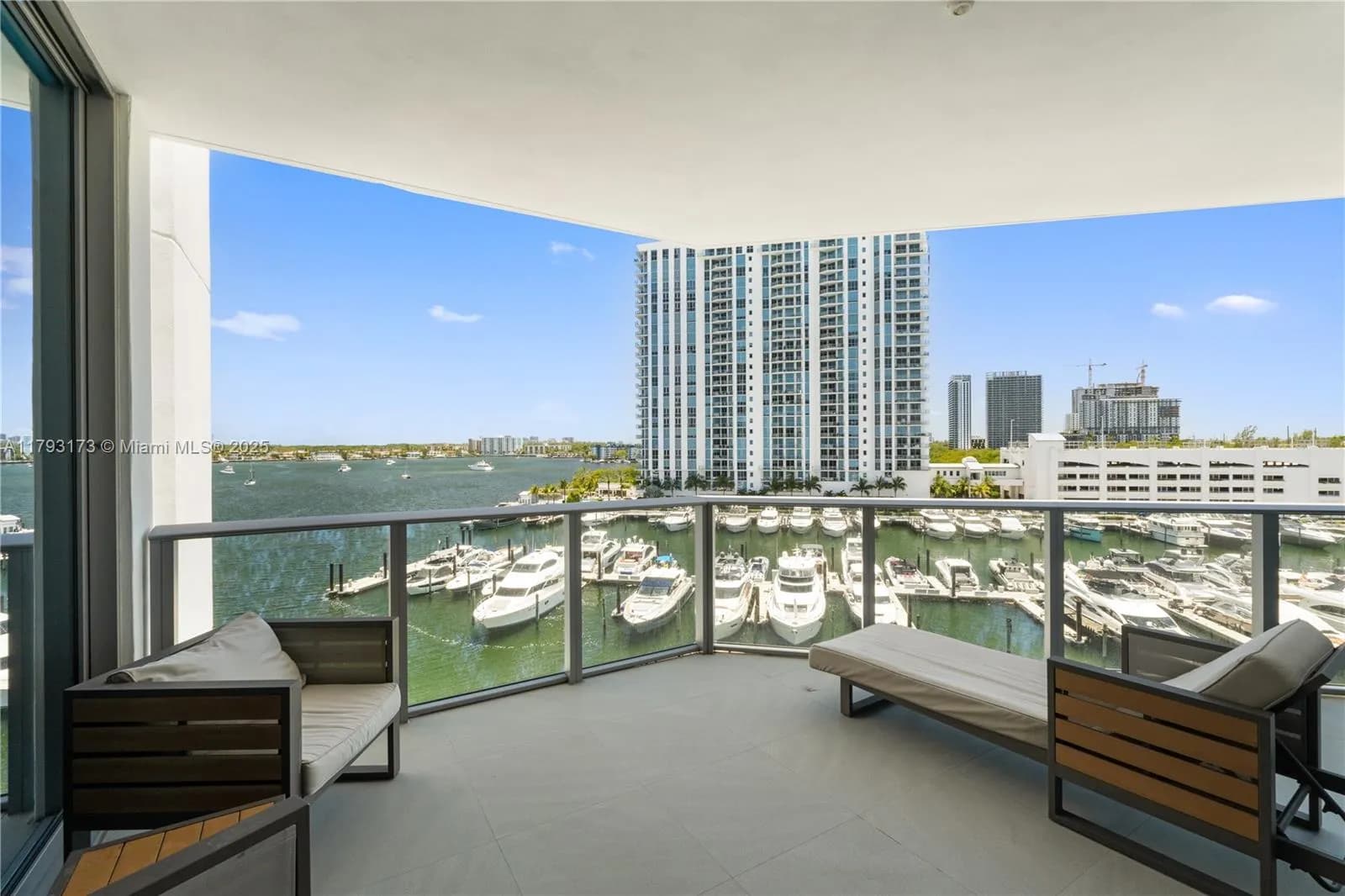 2 bedroom 2 bath for sale at 17301 Biscayne Blvd # 603, North Miami Beach FL 33160