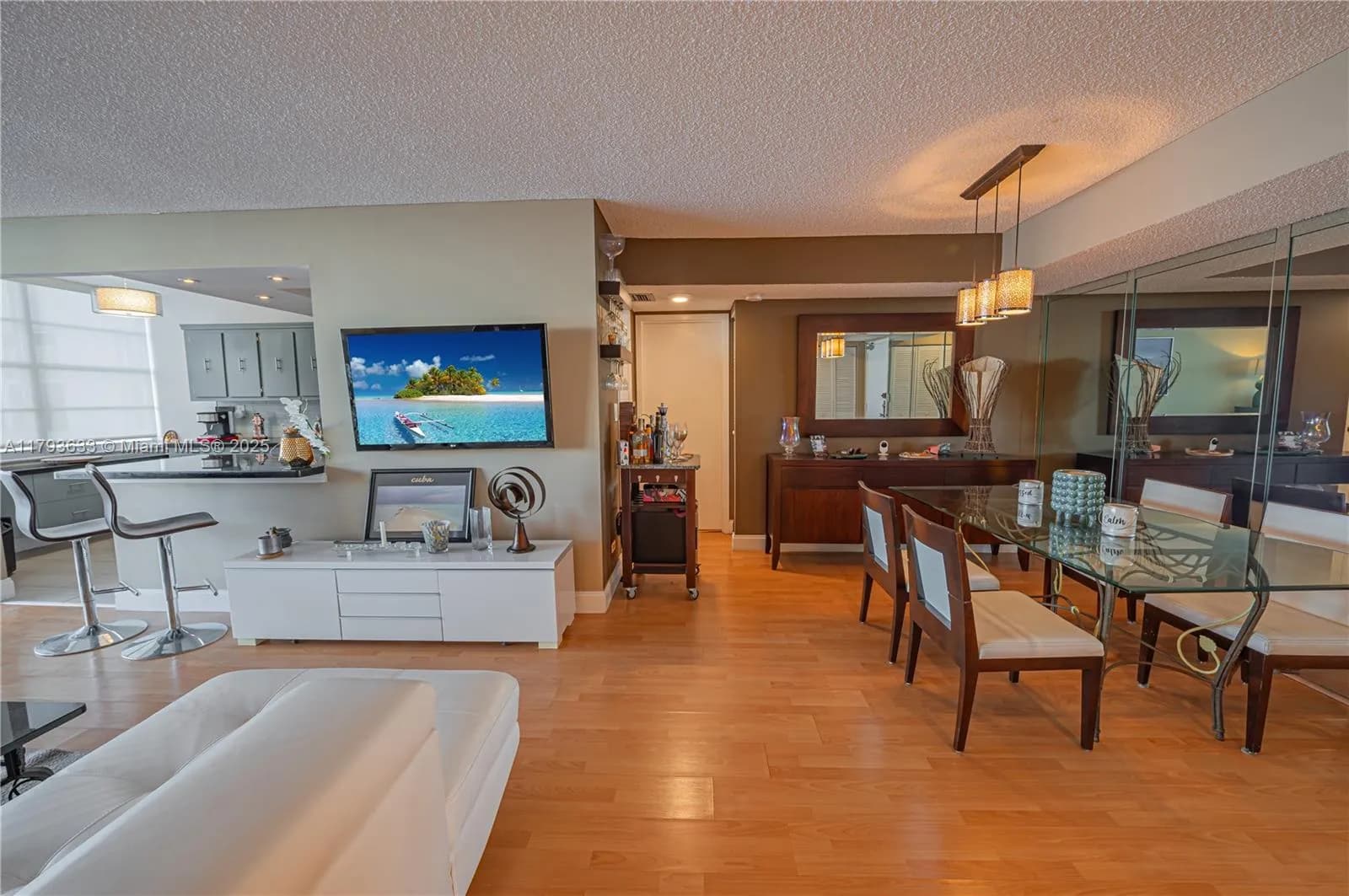 301 174th St # 401, Sunny Isles Beach FL 33160