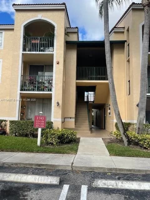 1743 Village Boulevard # 104, West Palm Beach FL 33409