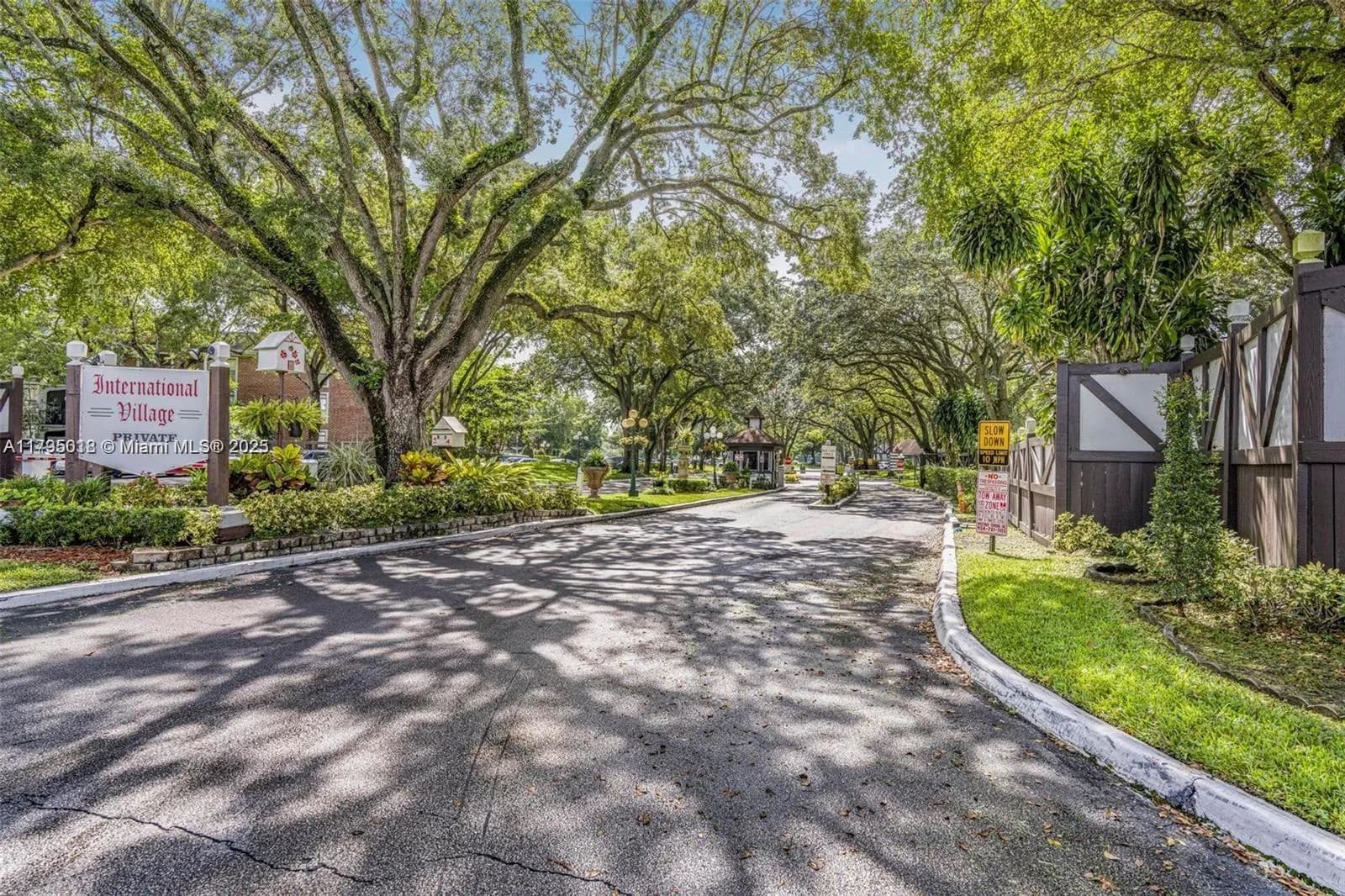 3650 Inverrary Dr # 3P, Lauderhill FL 33319