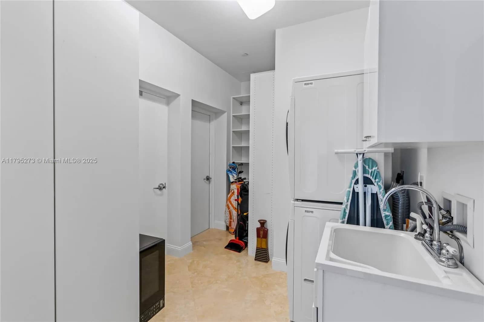 15811 Collins Ave # 3901, Sunny Isles Beach FL 33160