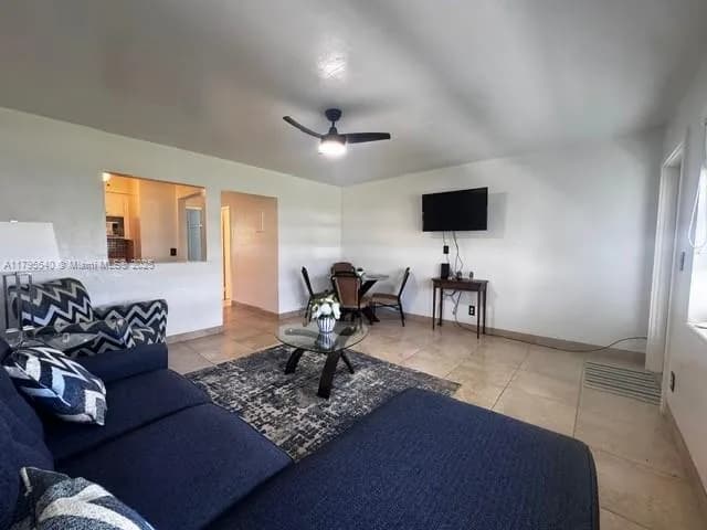 801 Atlantic Shores Blvd # 115, Hallandale Beach FL 33009