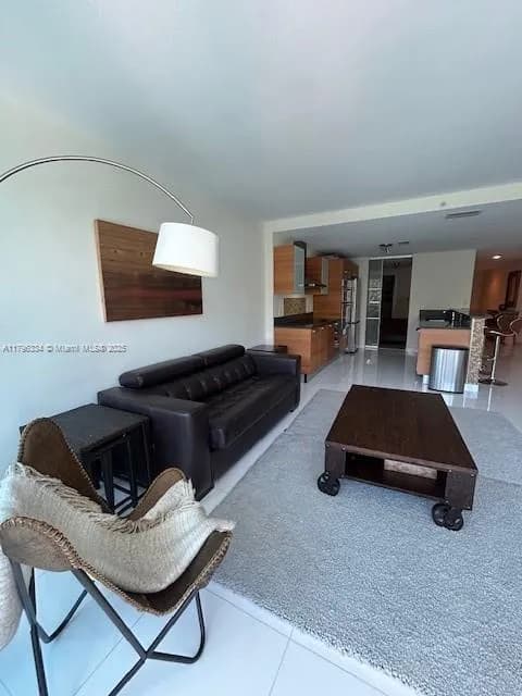 2950 NE 188 # 216, Aventura FL 33180