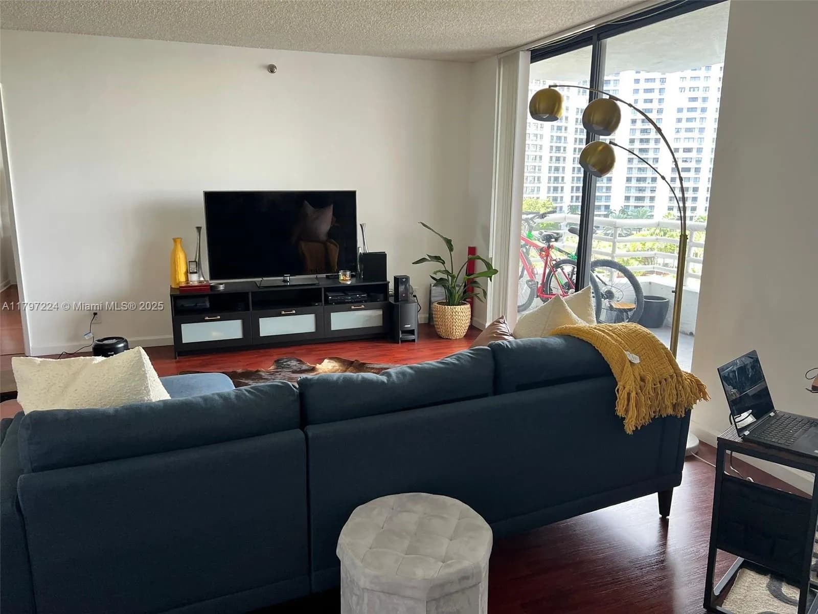 3300 NE 192nd St # 803, Aventura FL 33180