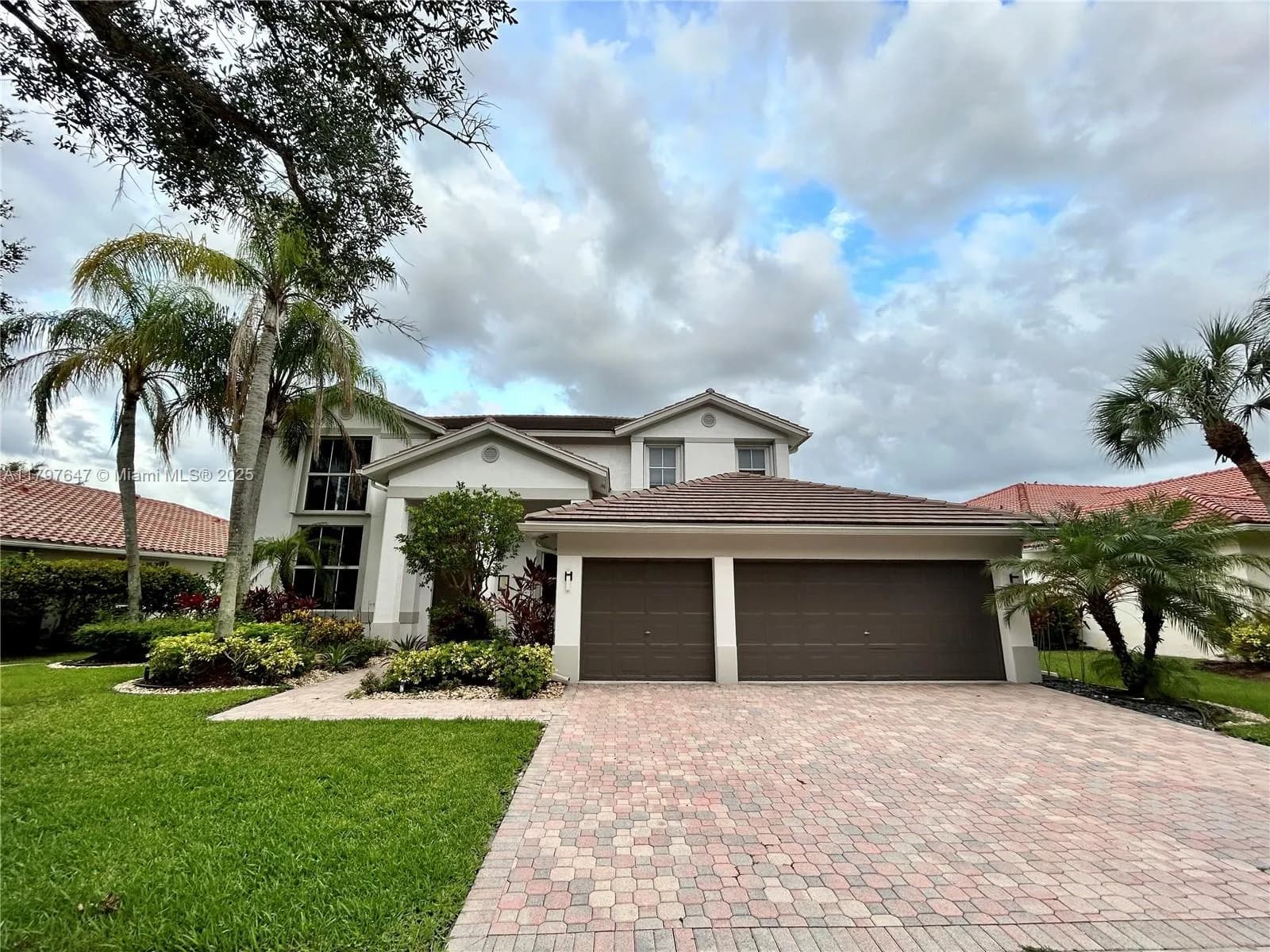 3968 Nighthawk Dr, Weston FL 33331