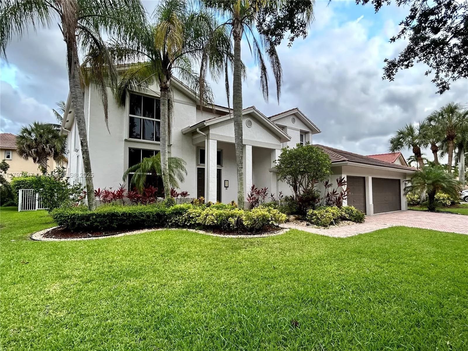 3968 Nighthawk Dr, Weston FL 33331