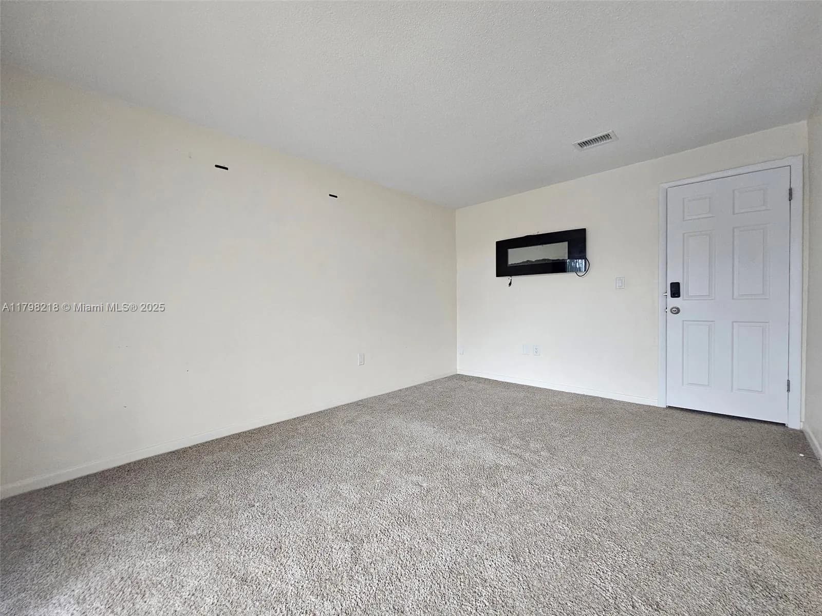 2489 COUNTRY CLUB DR # 102, Titusville FL 32780