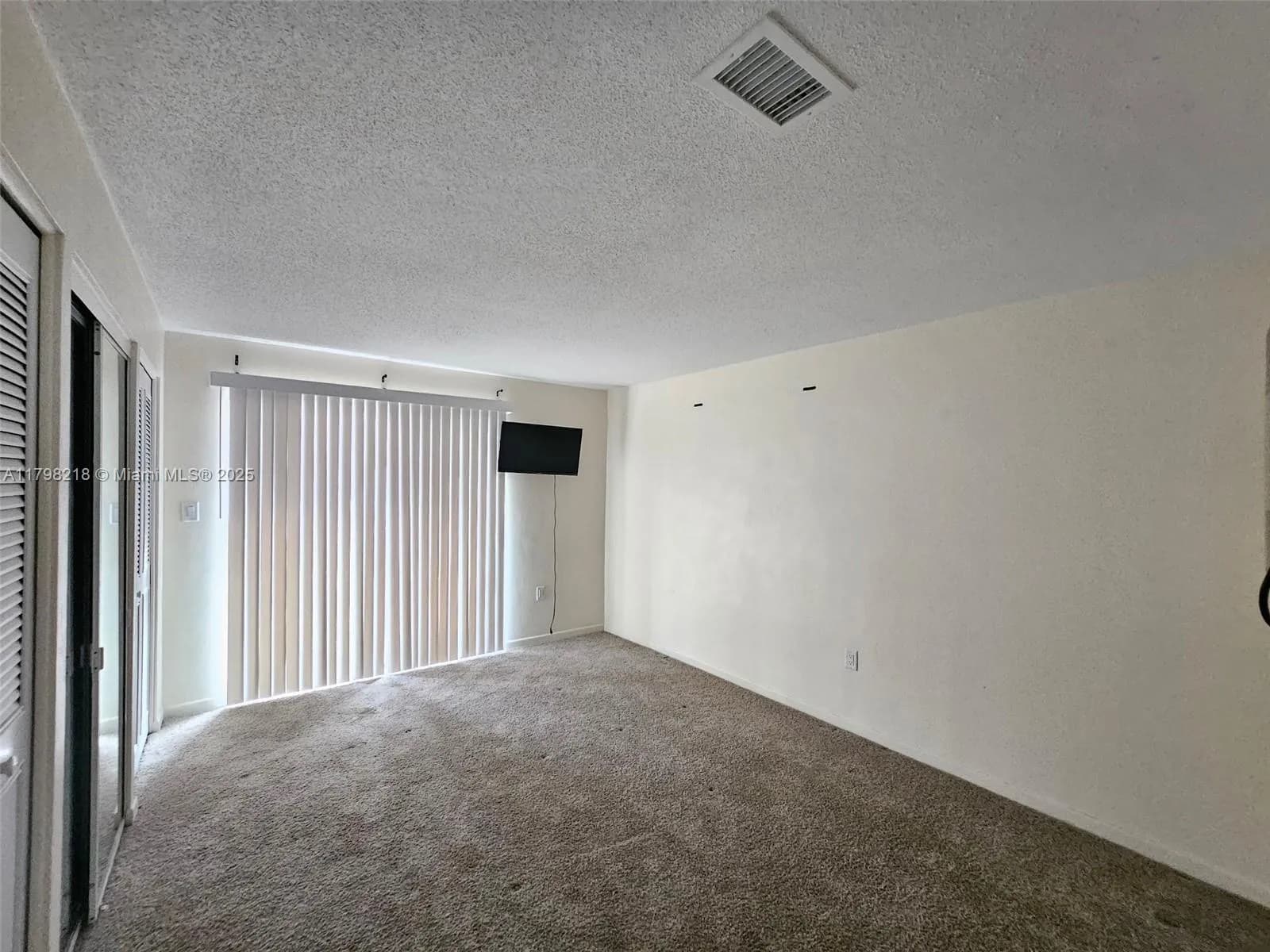 2489 COUNTRY CLUB DR # 102, Titusville FL 32780