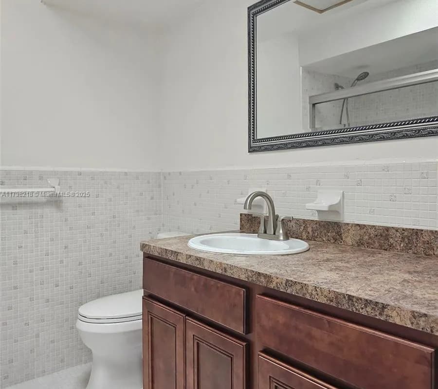 2489 COUNTRY CLUB DR # 102, Titusville FL 32780