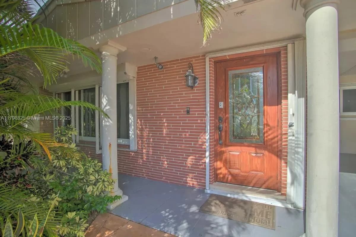 5111 NE 15th Ave, Fort Lauderdale FL 33334