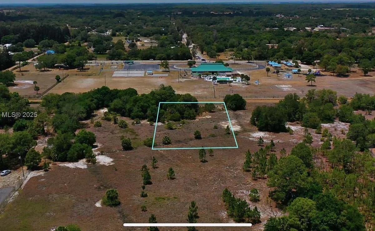 245 N ISORA ST, Clewiston FL 33440