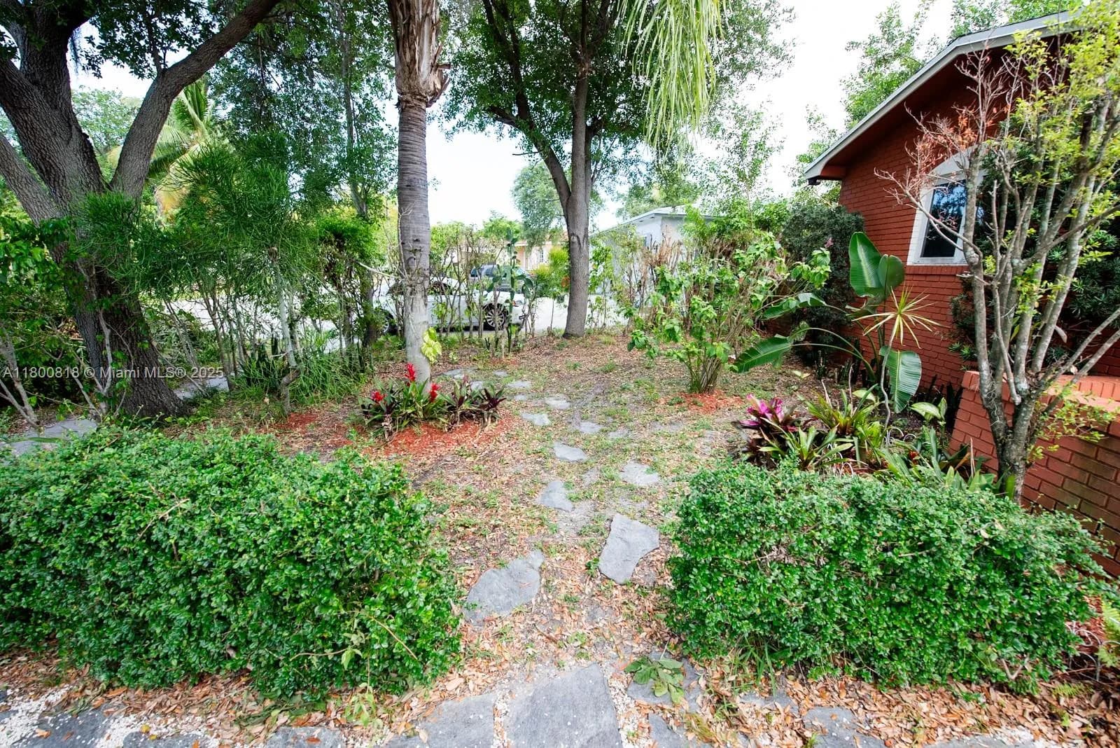 16910 NE 8th Ct, North Miami Beach FL 33162