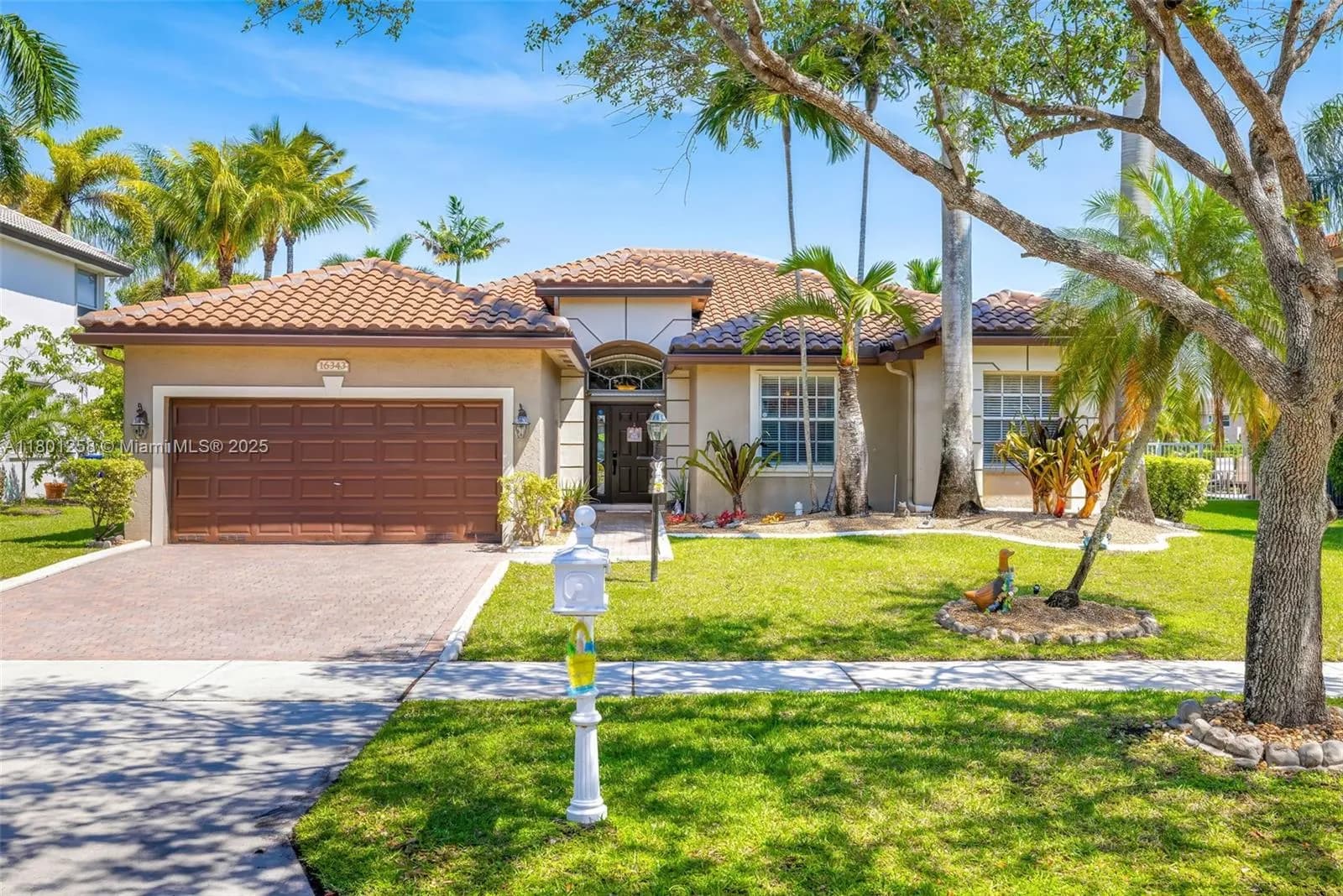 16343 Segovia Cir S, Pembroke Pines FL 33331