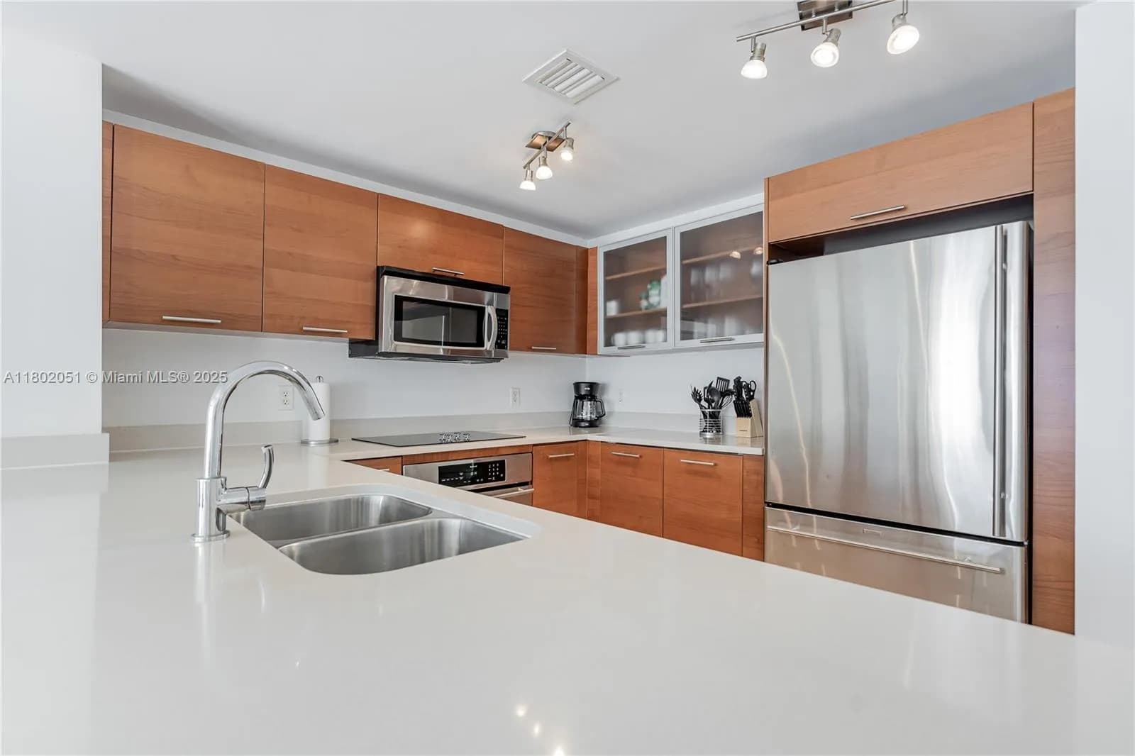 3250 NE 1st Ave # 702, Miami FL 33137