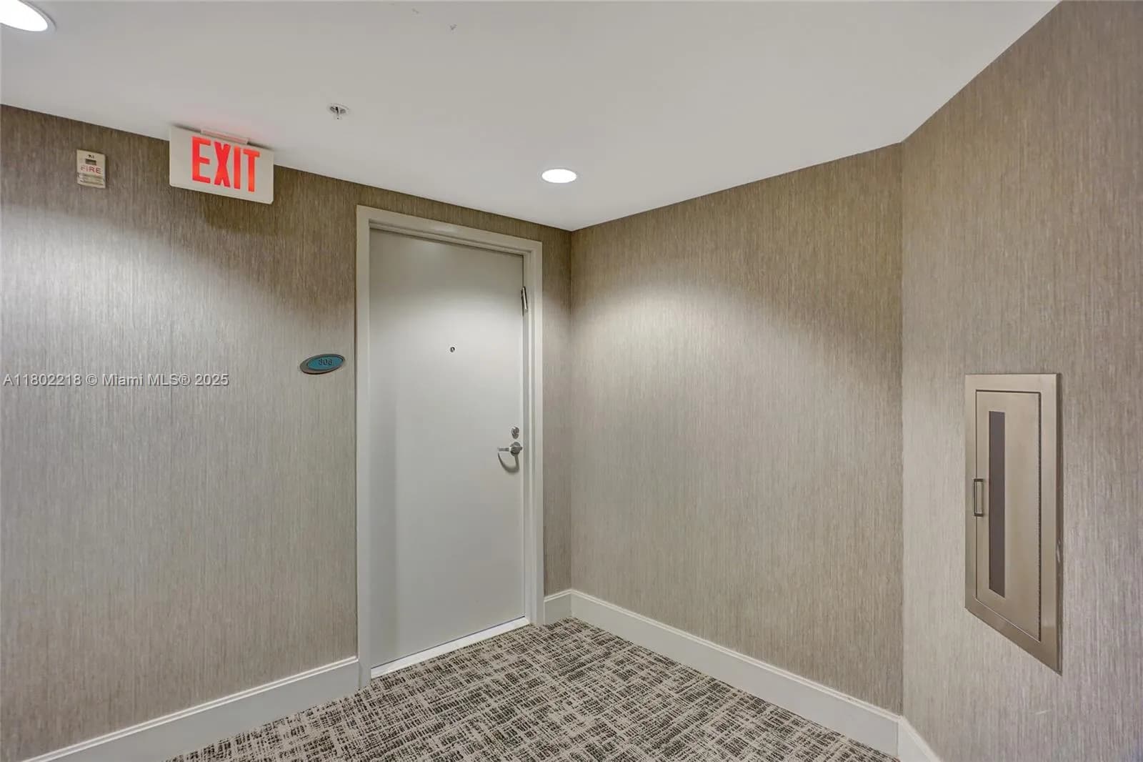 18201 Collins Ave, Sunny Isles Beach FL 33160