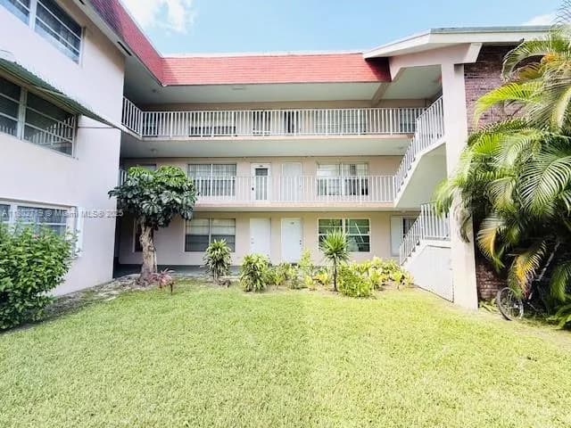 3061 NW 47th Ter # 228B, Lauderdale Lakes FL 33313