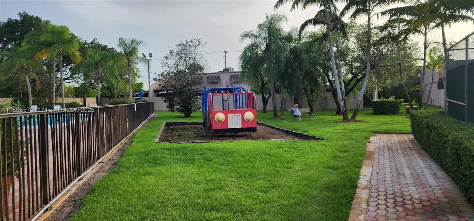 12305 NW 11th Ct, Pembroke Pines FL 33026