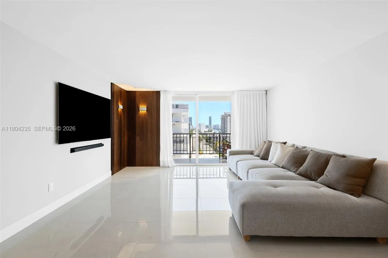 1501 S Ocean Dr # 1005, Hollywood FL 33019