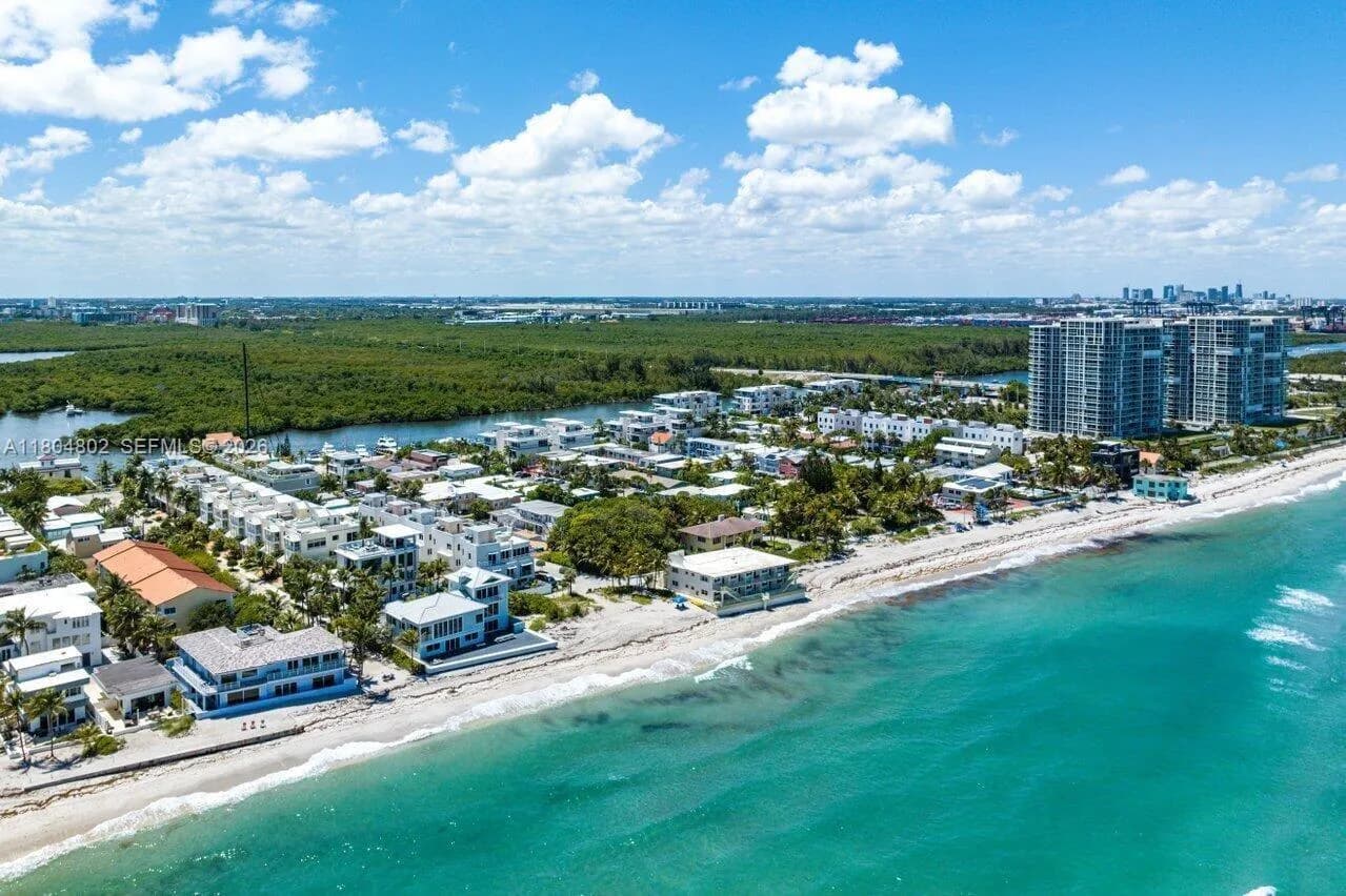 5515 N Surf Rd, Hollywood FL 33019