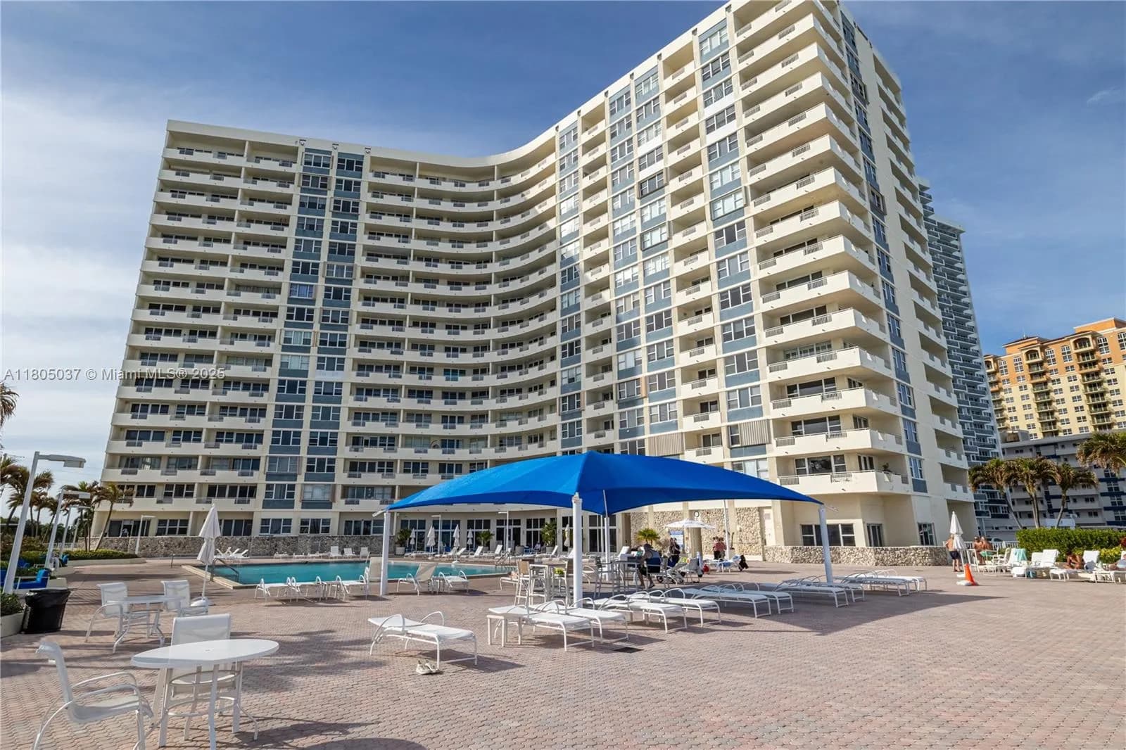 3180 S Ocean Dr. # 718, Hallandale Beach FL 33009