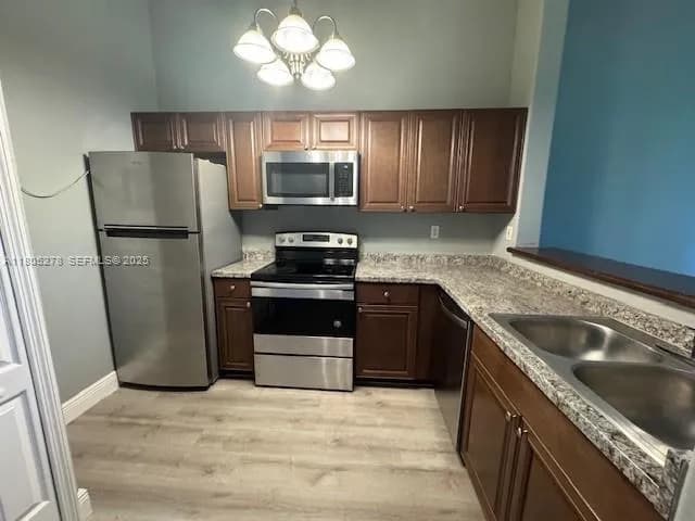 2731 SE 17th Ave # 207, Homestead FL 33035