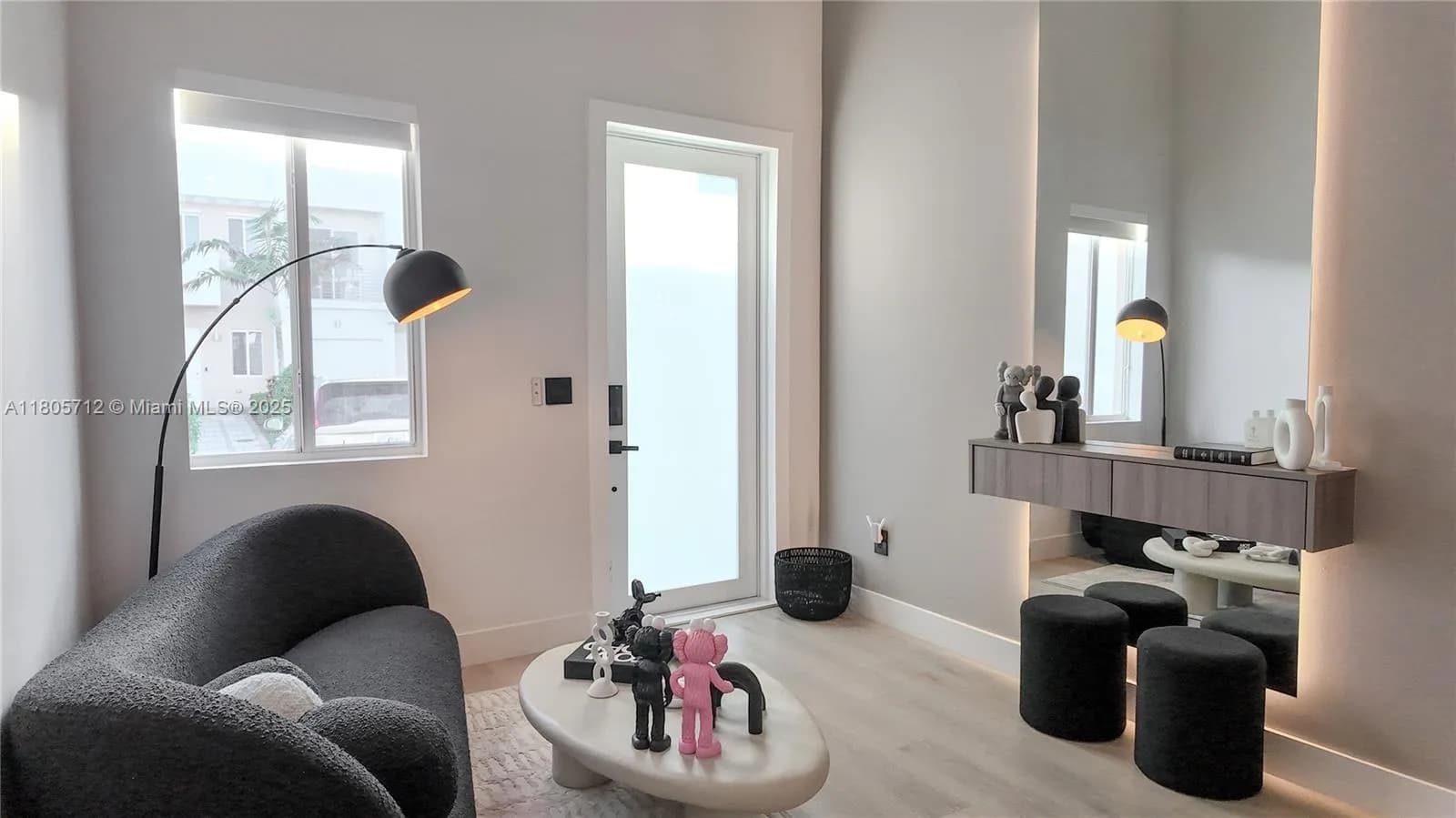 7221 NW 103rd Path, Doral FL 33178