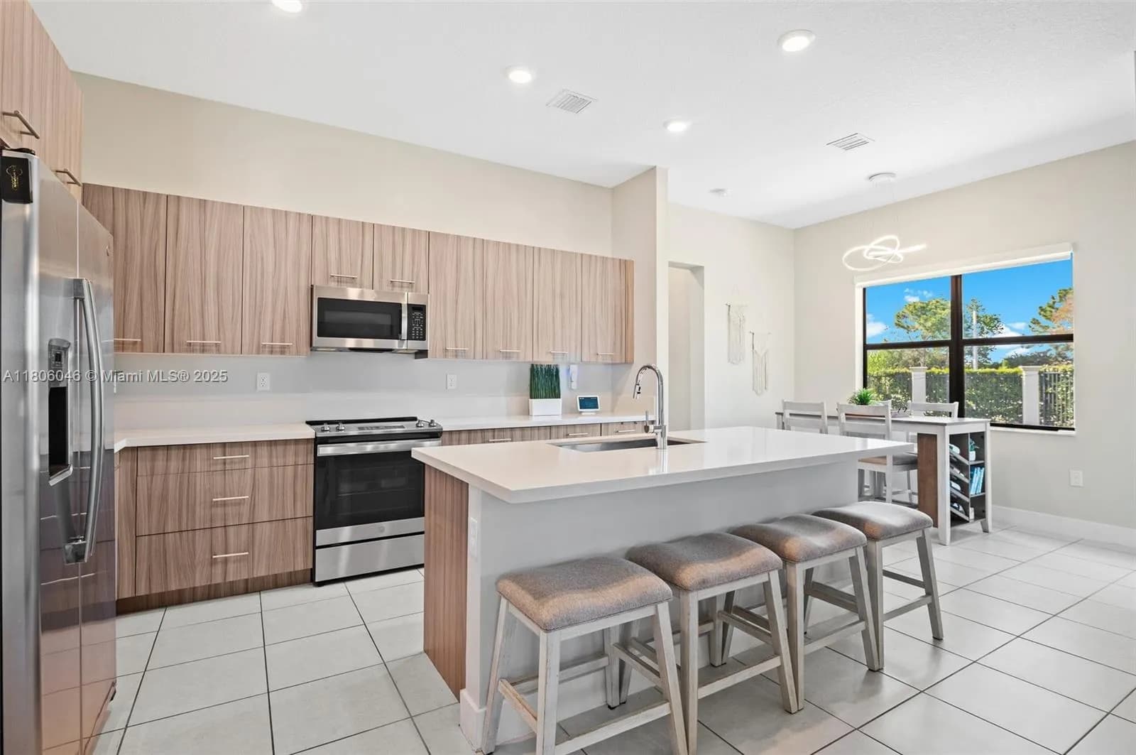 17577 SW 41st St, Miramar FL 33029