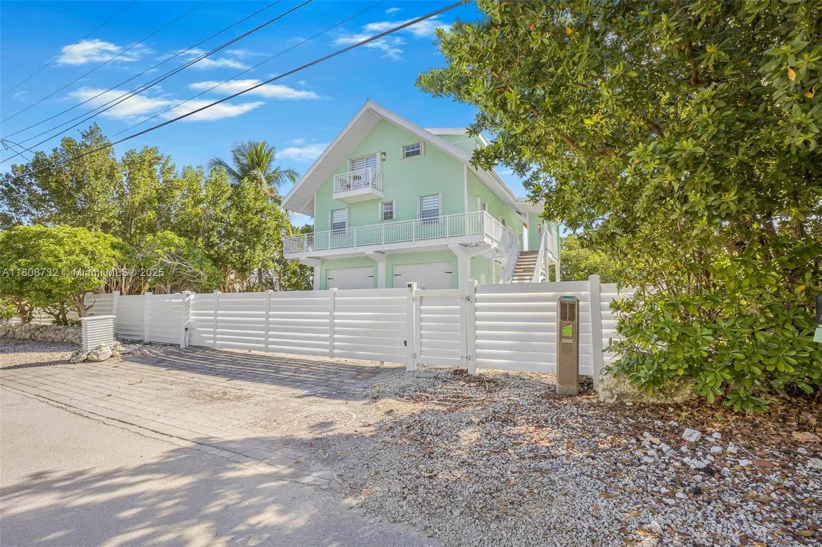 41 Mutiny Pl, Key Largo FL 33037