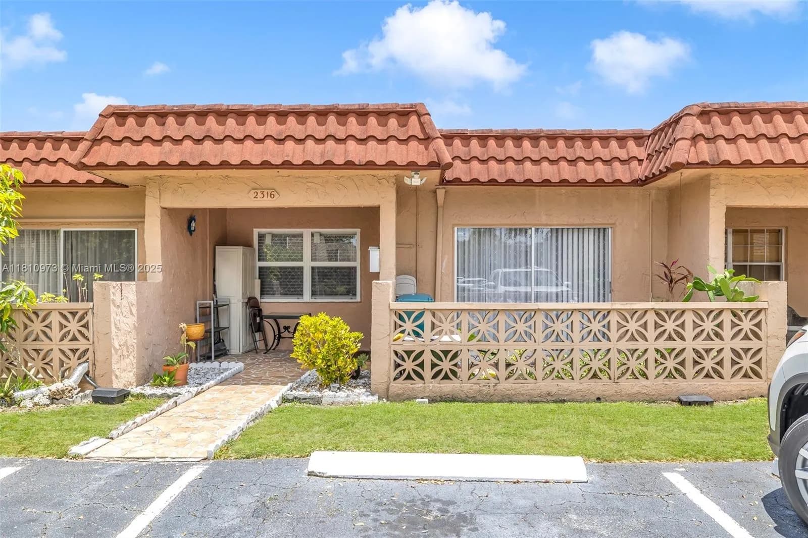 2316 SW 81st Way # 8, North Lauderdale FL 33068