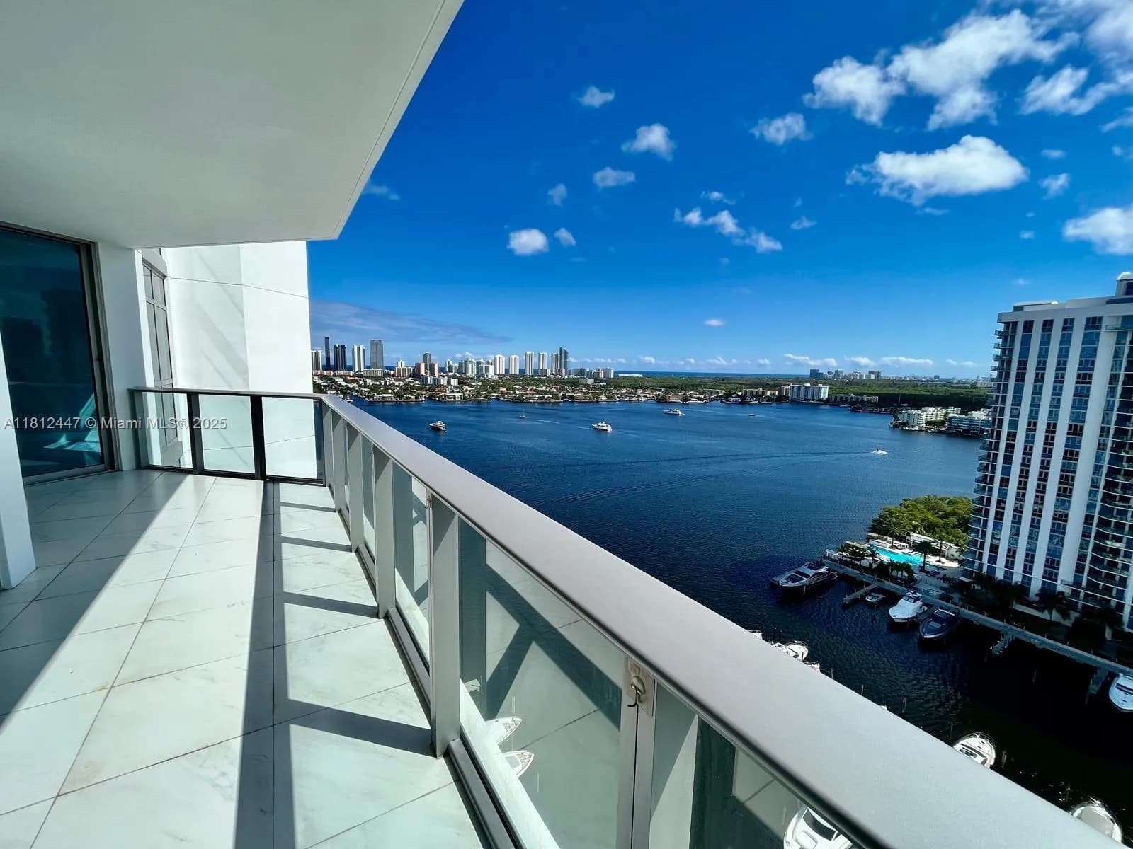 2 bedroom 2 bath for sale at 17301 Biscayne Blvd # 2105, North Miami Beach FL 33160