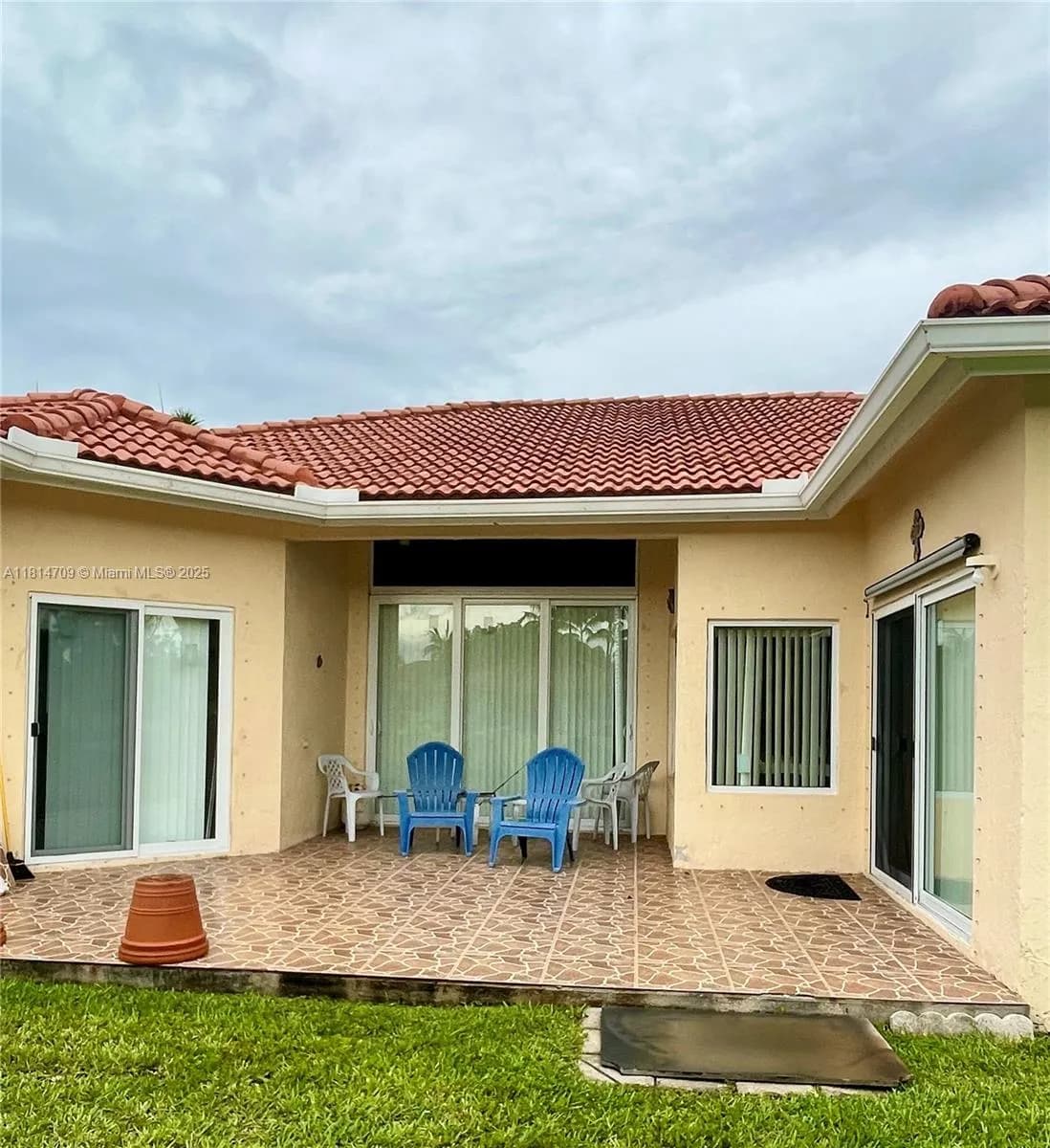 16375 NW 14th St, Pembroke Pines FL 33028