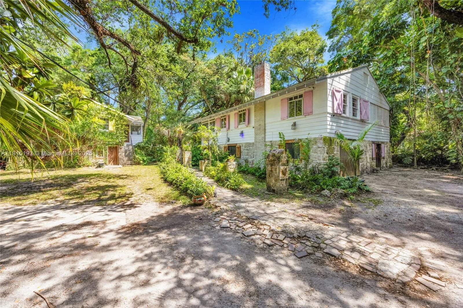 10015 Snapper Creek Rd, Coral Gables FL 33156