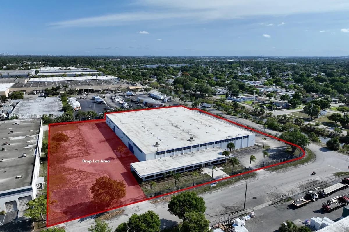 1600 NW 165th St, Miami Gardens FL 33169