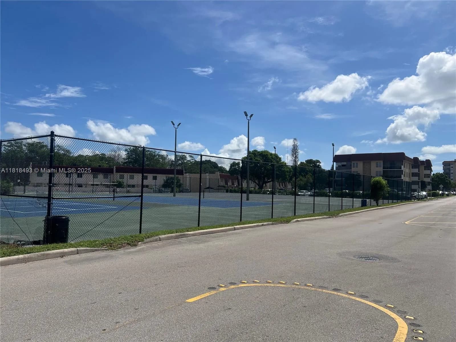 4160 Inverrary Dr # 306, Lauderhill FL 33319