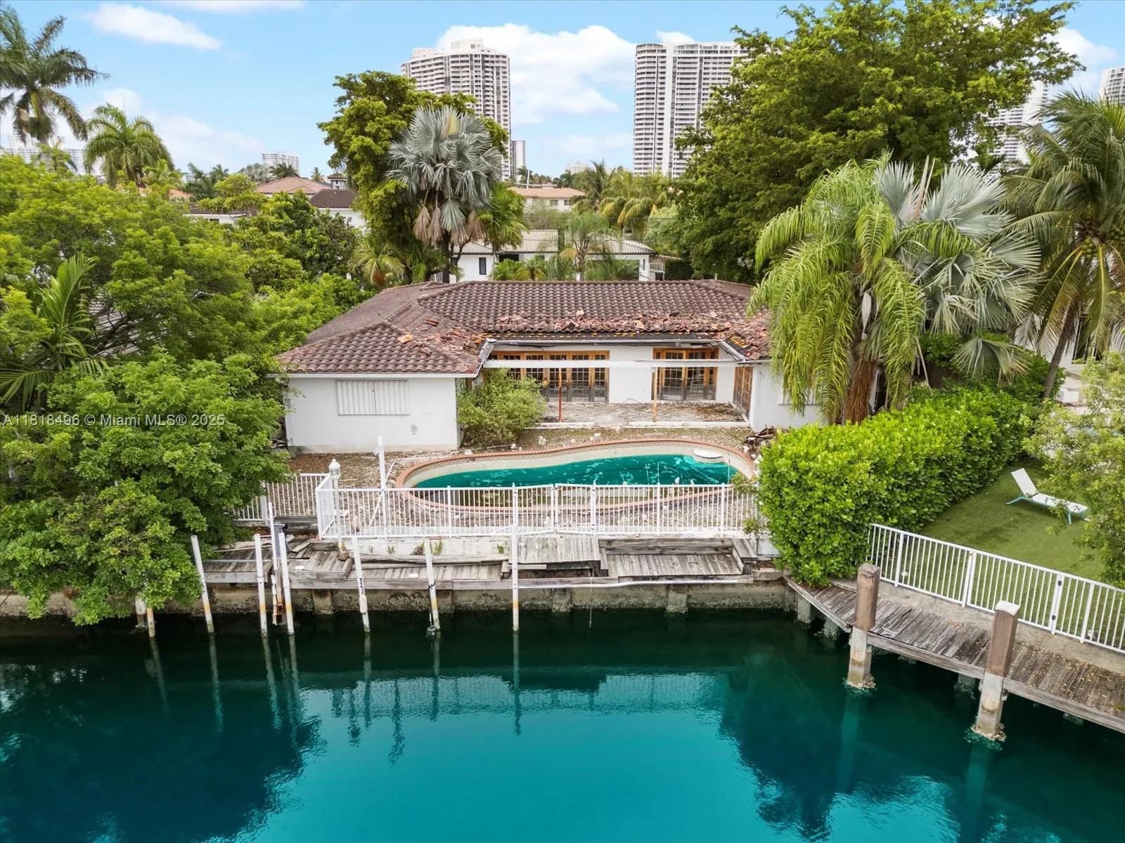 3446 NE 168th St, North Miami Beach FL 33160