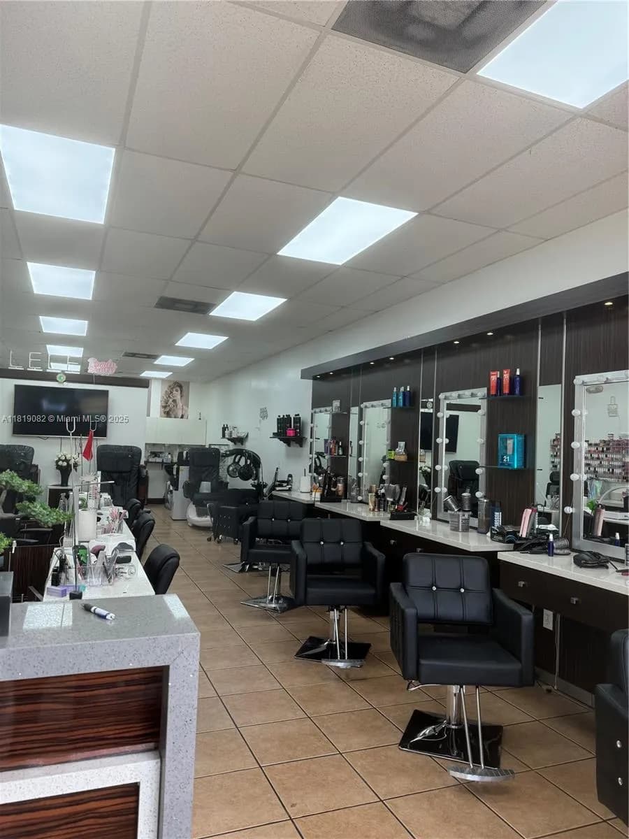 3553 W 76th St, Hialeah FL 33018