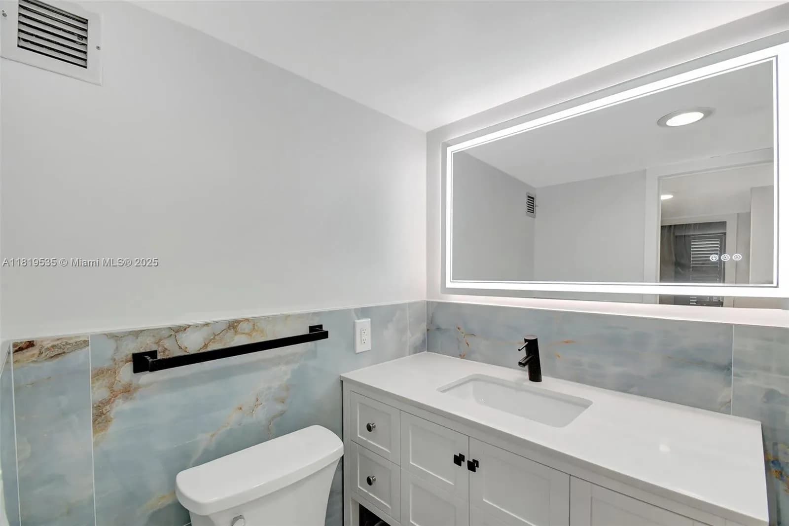 3015 N Ocean Blvd # 4K, Fort Lauderdale FL 33308