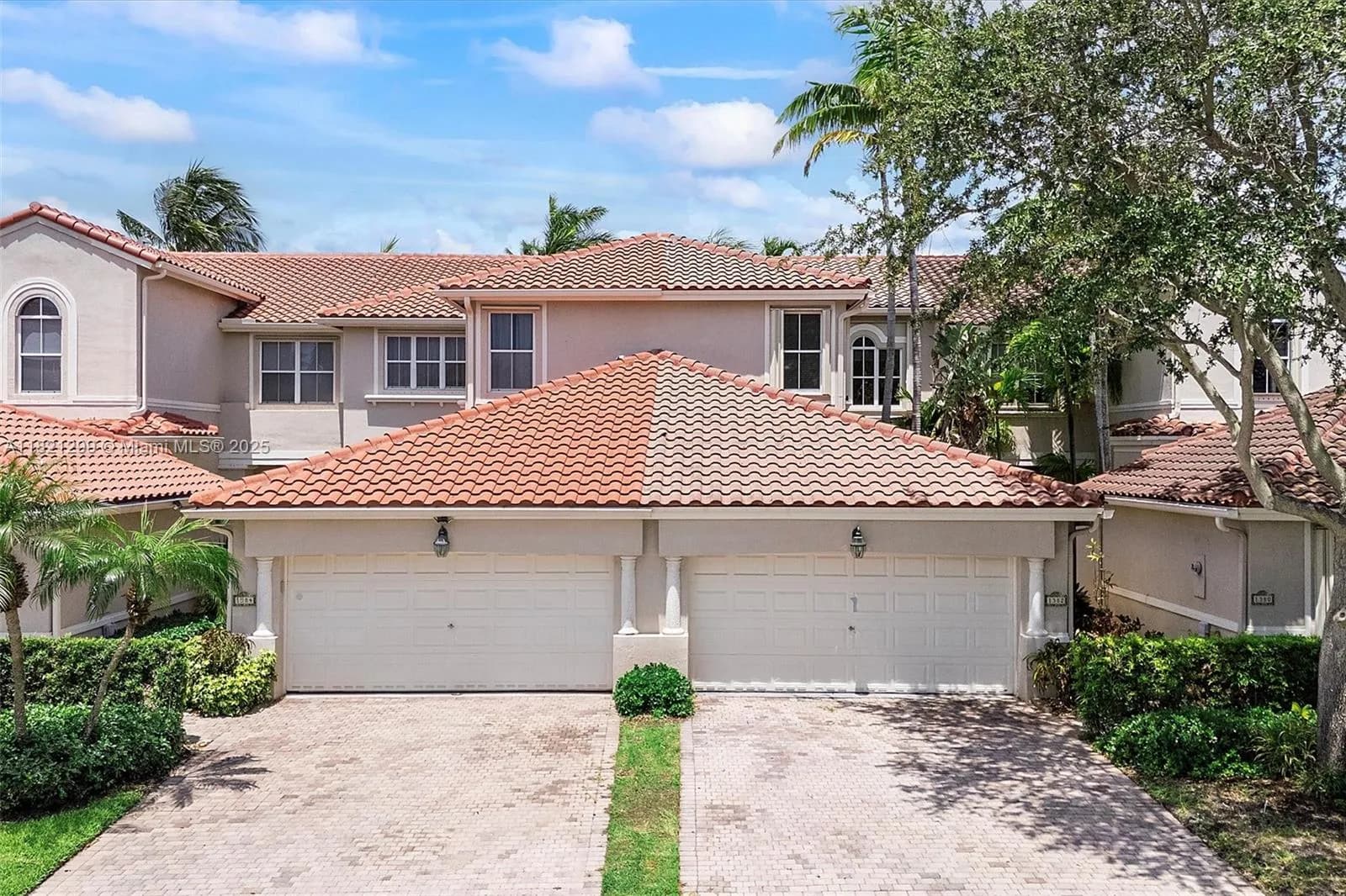 1382 Harbor Vw W, Hollywood FL 33019