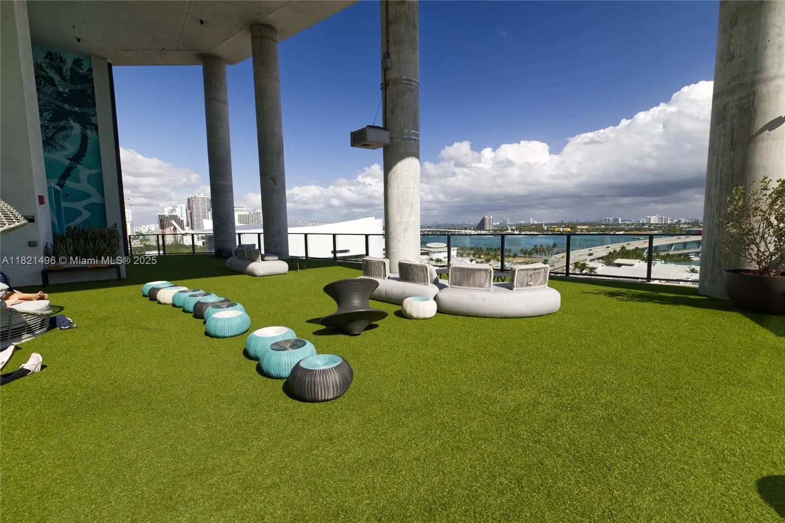 398 NE 5th St # 2112, Miami FL 33132