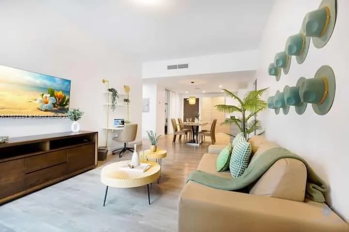 777 N Ocean Dr # N521, Hollywood FL 33019