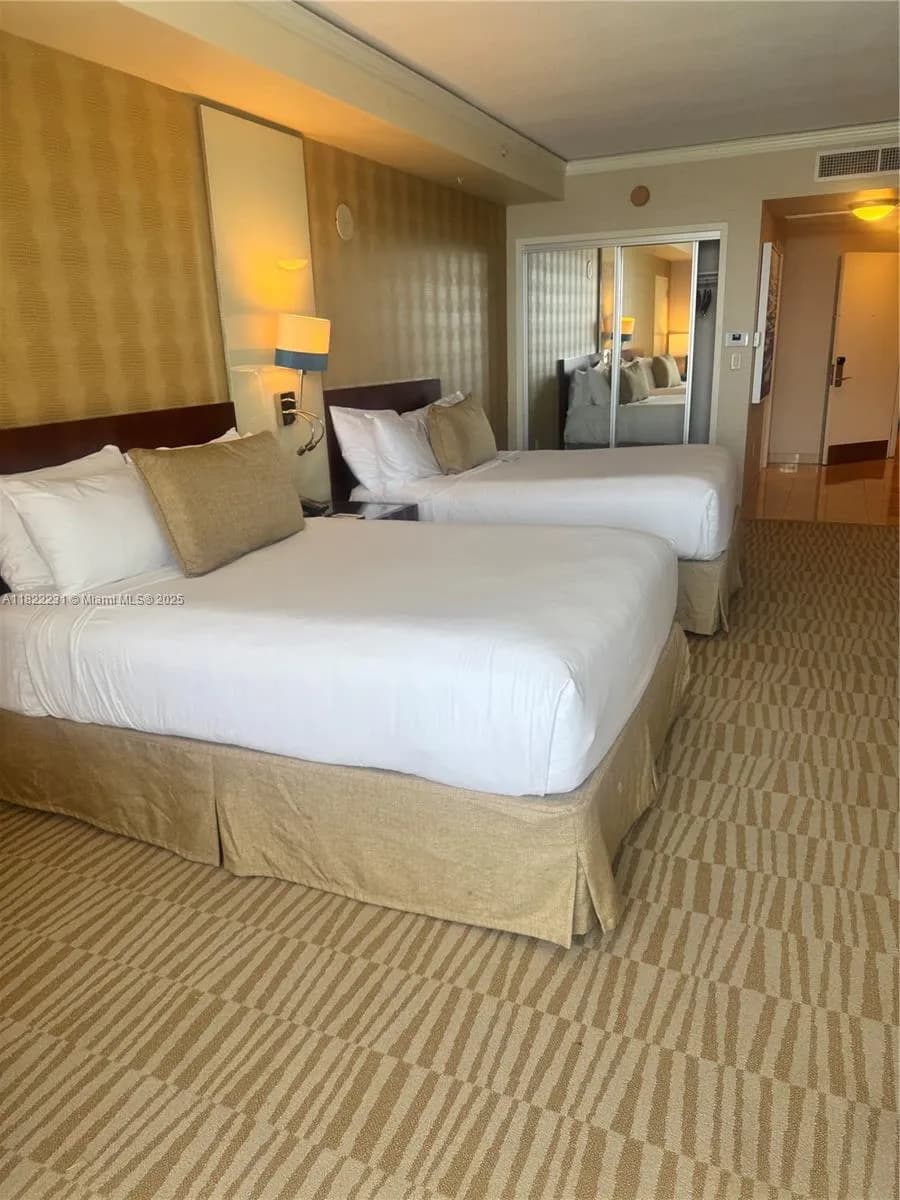 18001 Collins Ave # 918, Sunny Isles Beach FL 33160