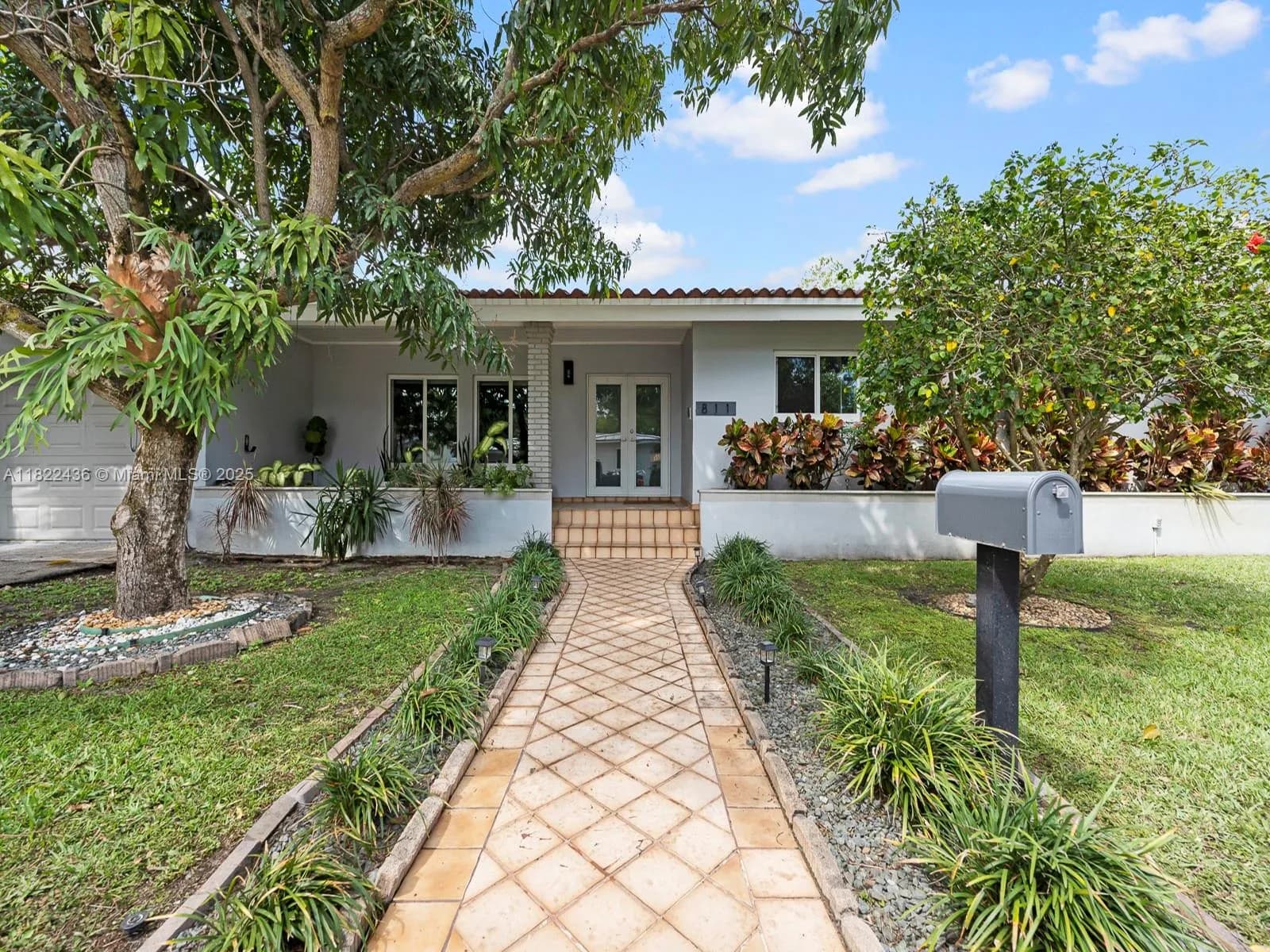 811 Trascoro Ave, Coral Gables FL 33134