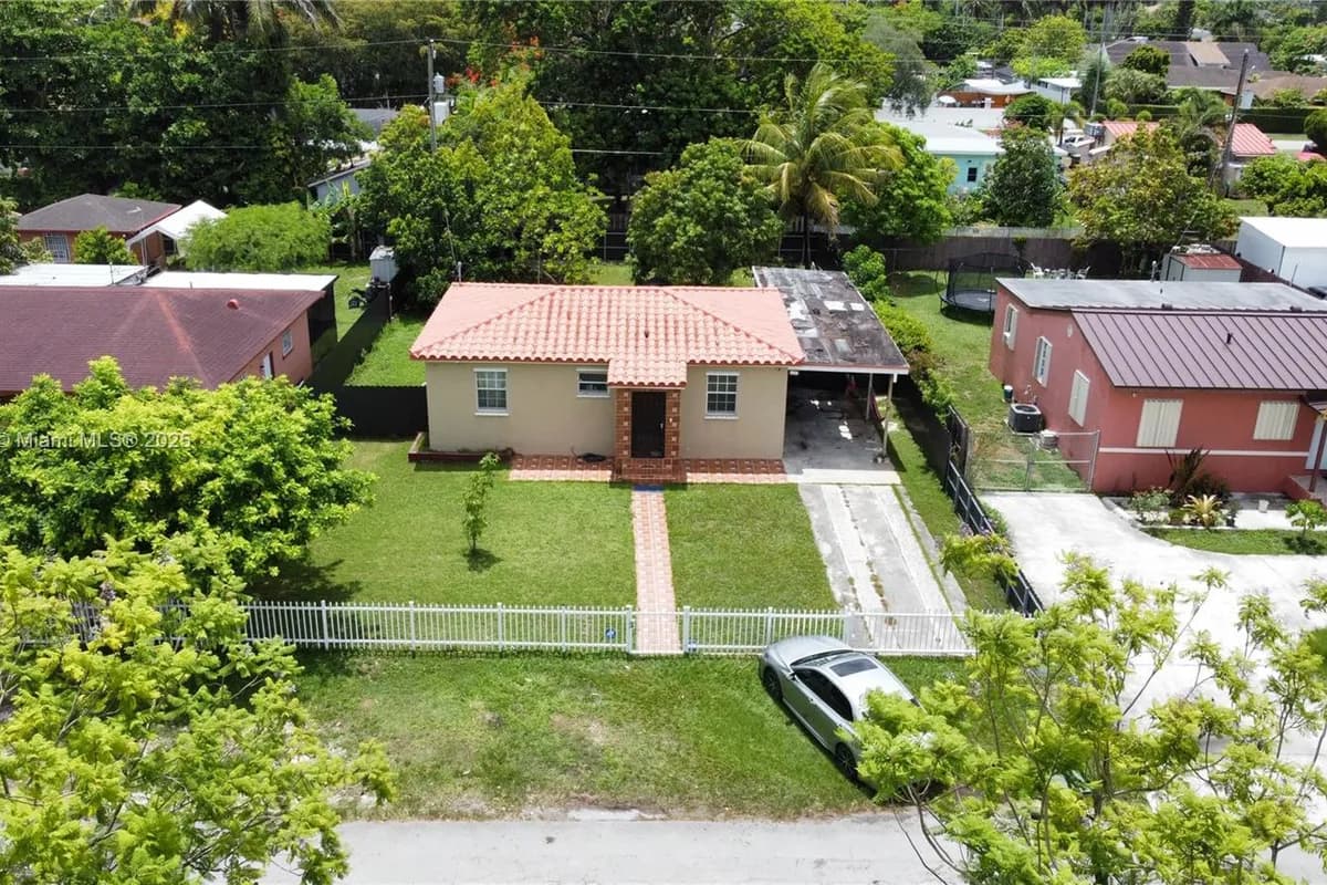 926 NW 3rd Ave, Homestead FL 33030