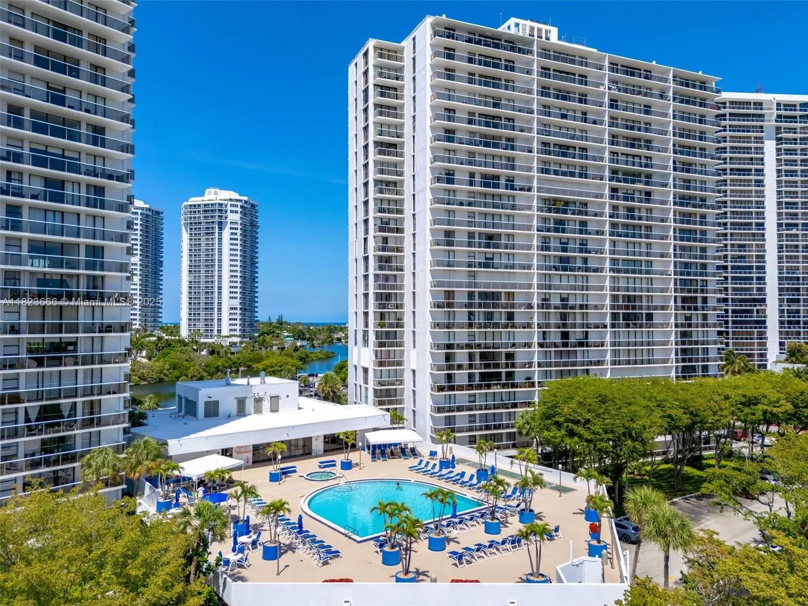 3731 N Country Club Dr # 2023, Aventura FL 33180