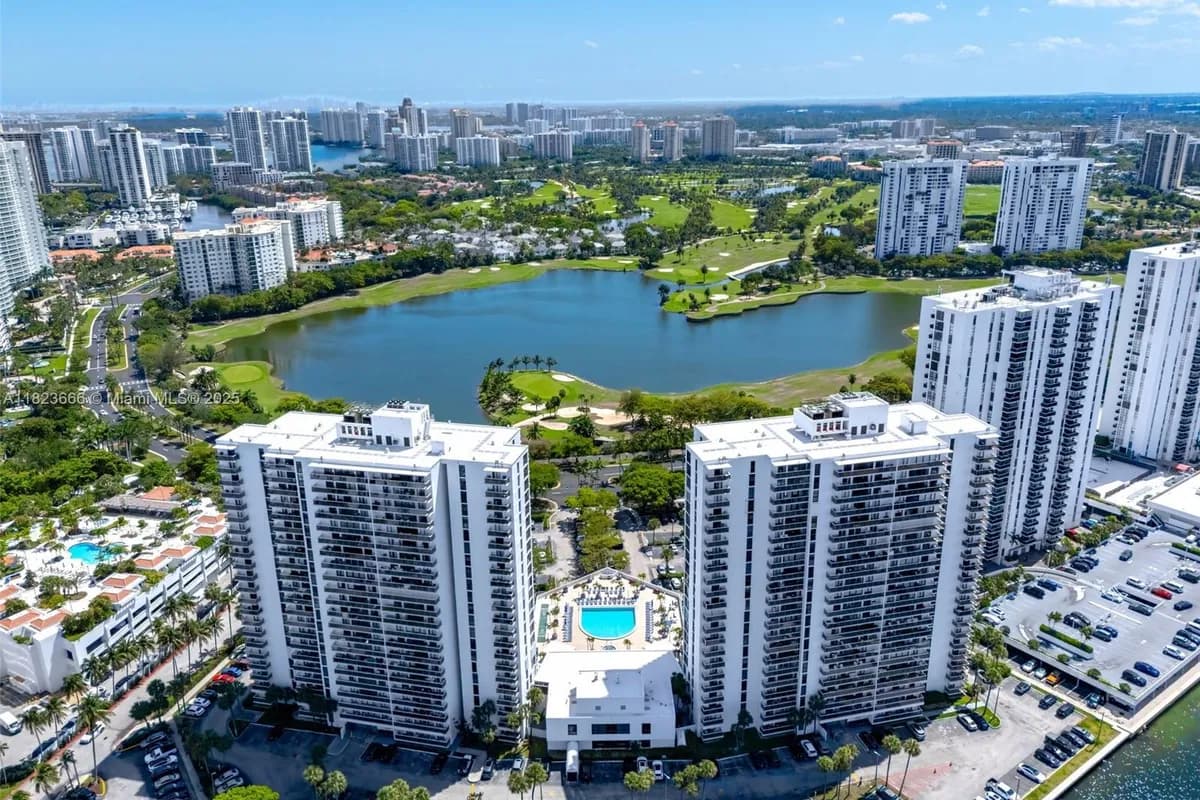 3731 N Country Club Dr # 2023, Aventura FL 33180