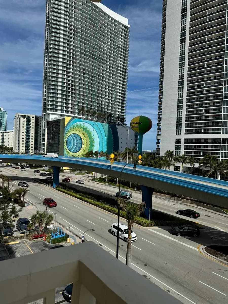 1825 S Ocean Dr # 514, Hallandale Beach FL 33009